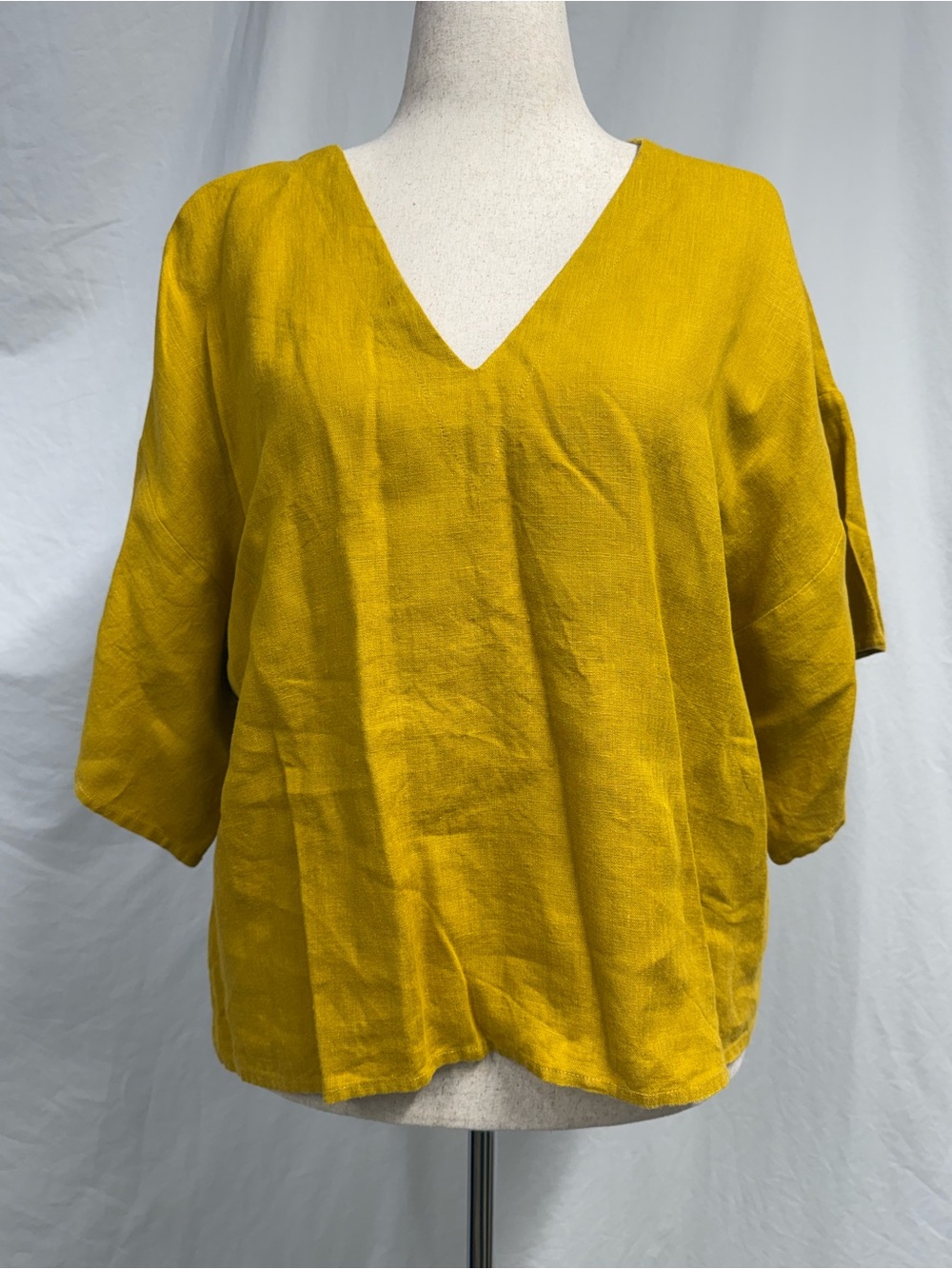 LinenAmber Mustard Yellow Gold V-Neck 100% Linen Kimono Sleeve Top